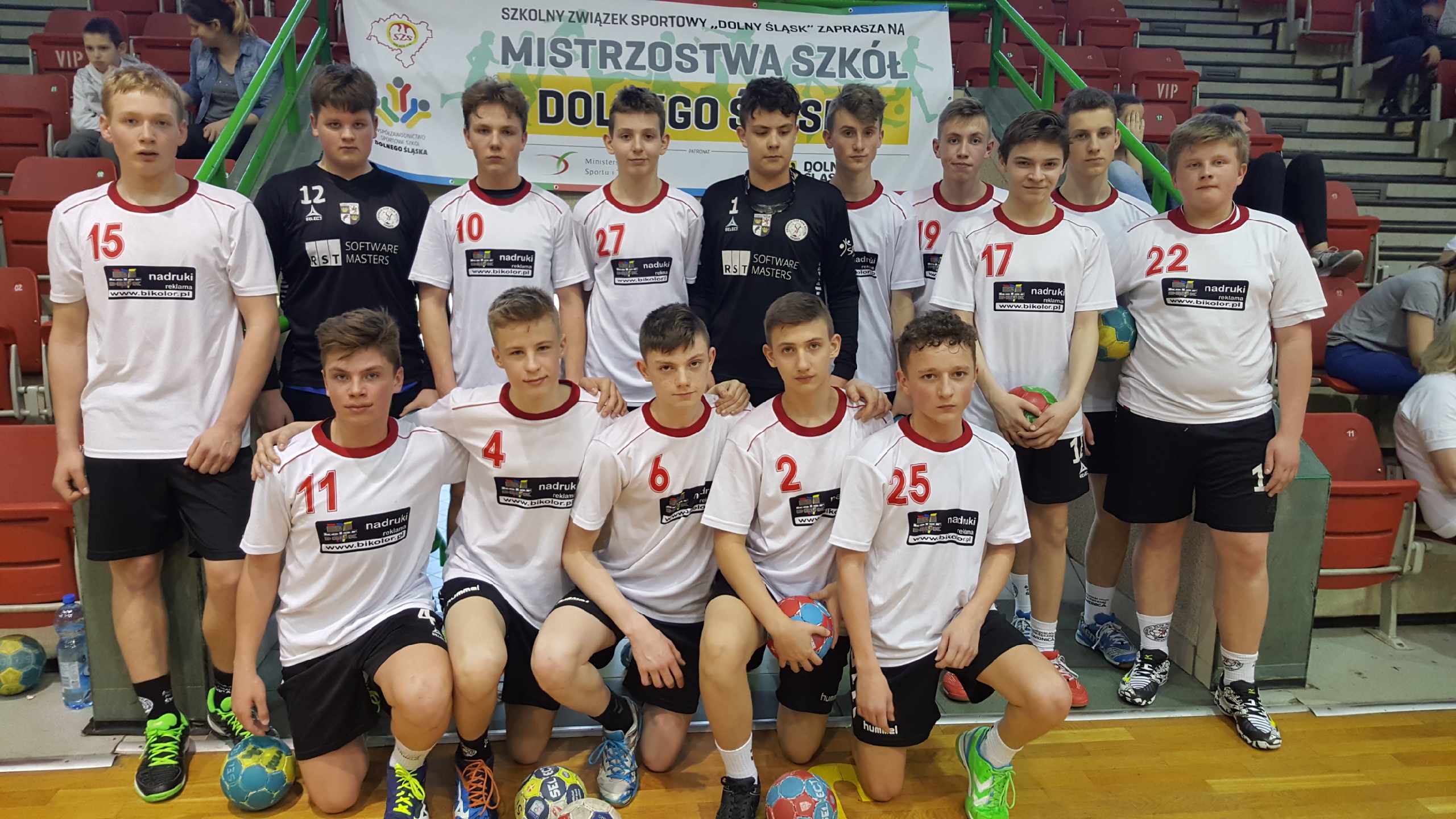 Świdnica lubi brąz - SP 105 trzecia w regionie!